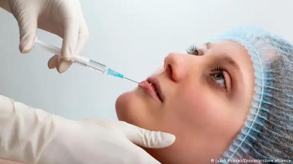 في سبيل الجمال.. أردنيات يلجأن للقروض البنكية من أجل "البوتوكس"