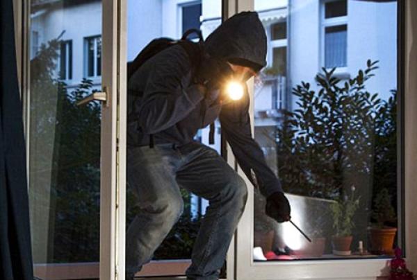 مجهولون ينجحون في السطو على فيلا تعود ملكيتها لفنان مغربي شهير بسيدي رحال