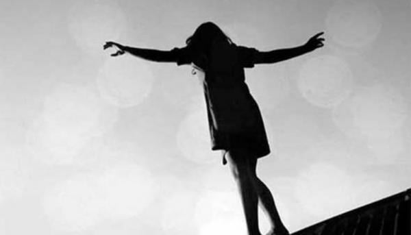 رفضت مرافقة والدها..تلميذة ترمي بنفسها من مكان مرتفع داخل إعدادية بطنجة