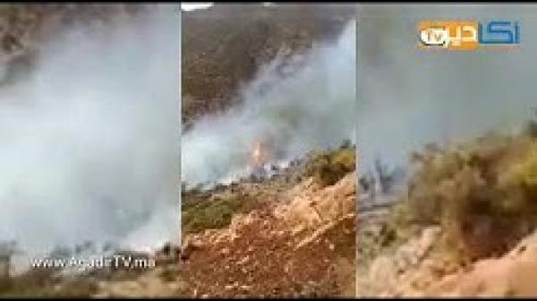 حريق مهول يشتعل بجبال إداوتنان