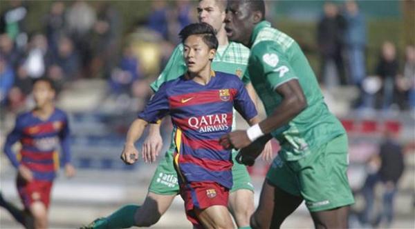 المتسبب في عقوبة برشلونة يعود بعد 3 سنوات من الغياب 