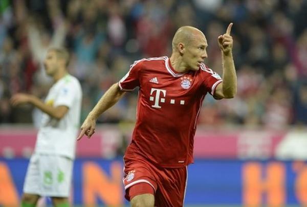 بالفيديو -  البايرن يستهل حملة الدفاع عن لقبه بثلاثية أمام مونشنغلادباخ