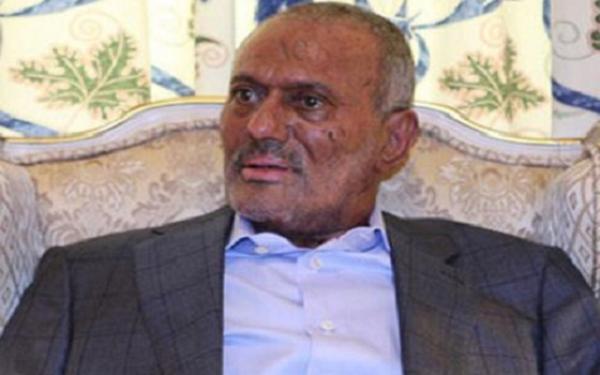 صالح يعود إلى صنعاء بعد أشهر من العلاج في السعودية	