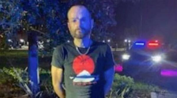 يحاول السطو على سوبر ماركت يعج برجال الشرطة