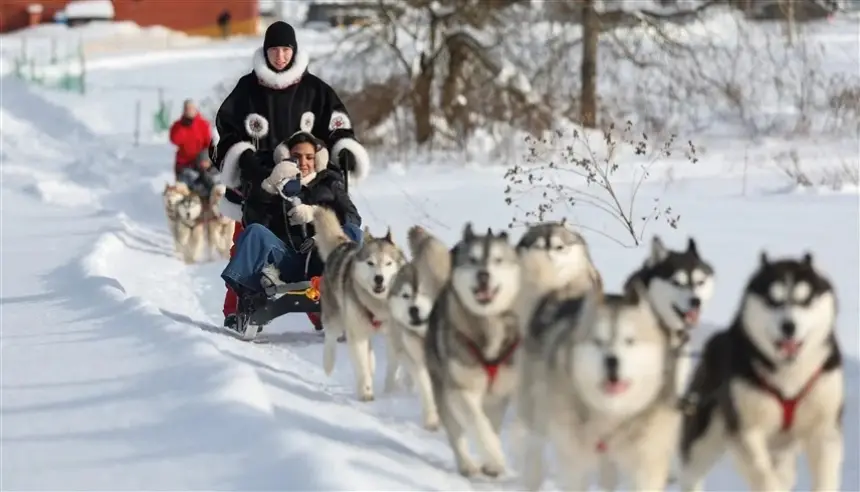 سياح الخليج ينعشون السياحة الشتوية في روسيا وسط أجواء ثلجية استثنائية