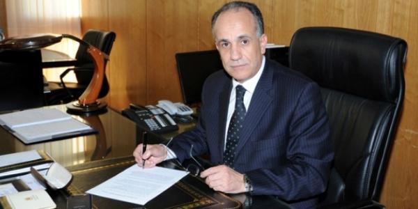 بنكيران "يشهد" مع وزيره ويؤكد: "عبو مامحتاجش لأموال الوزارة باش يمشي للعمرة