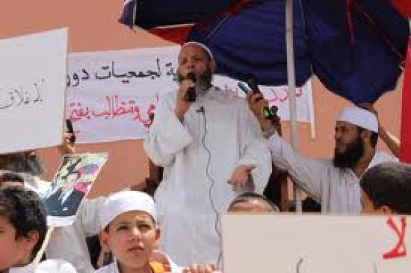 المغراوي يدعو المغاربة إلى الاعتصام أمام دور القرأن لمنع إغلاقها