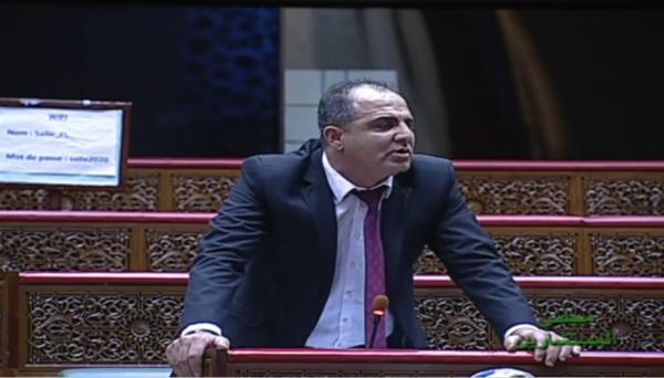 برلماني يتساءل عن أسباب استمرار ارتفاع أثمنة المحروقات ببلادنا رغم انهيار أسعار النفط