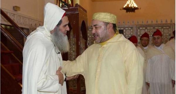 الفيزازي يستغرب عدم تلقيه التهنئة من طرف "البي جي دي" على إمامته للملك محمد السادس