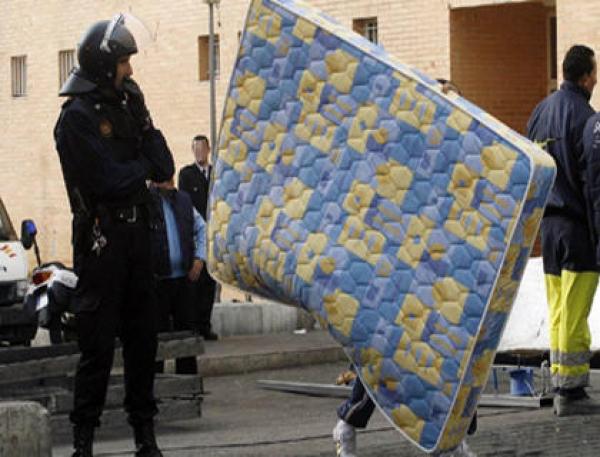 وقف مصادرة منازل المغاربة بإسبانيا