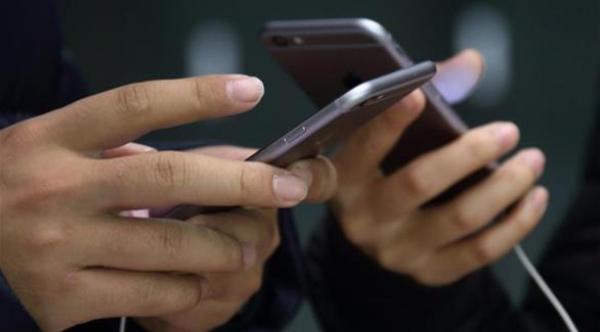 آبل تعمل على جهاز آي فون يستحيل اختراقه