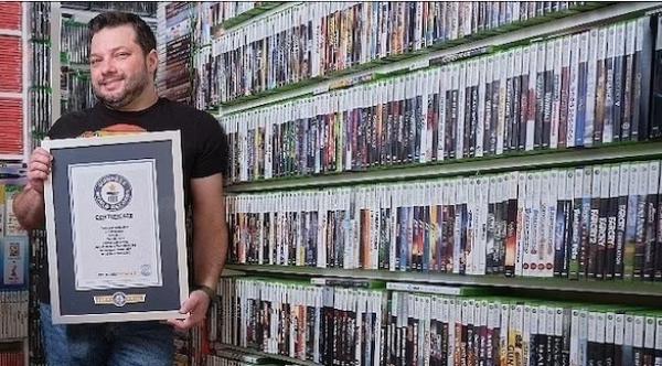 يحطم رقماً قياسياً عالمياً بعدما جمع أكبر عدد من ألعاب الفيديو في العالم