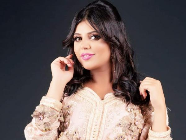 الممثلة "فاطمة الزهراء لحرش" بطلة مسلسل "رضاة الوالدة" تدخل القفص الذهبي (صورة)