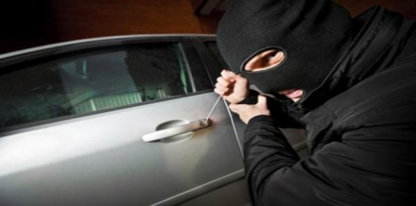 تفاصيل سقوط عصابة "المرسيدس" في قبضة الأمن واسترجاع ثلاث سيارات مسروقة