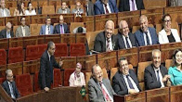 البام و البيجيدي شادين فبعضياتهم في البرلمان