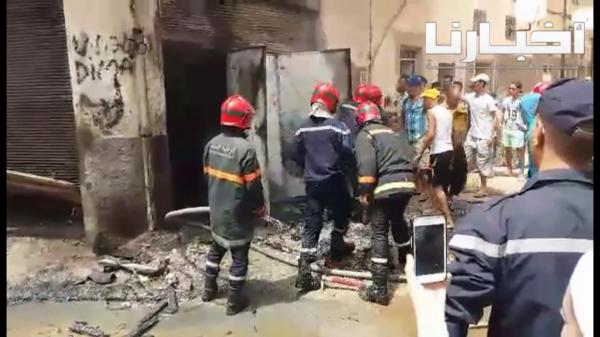 خريبكة .... حريق يلتهم متجرا للأفرشة وطابقين سكنيين