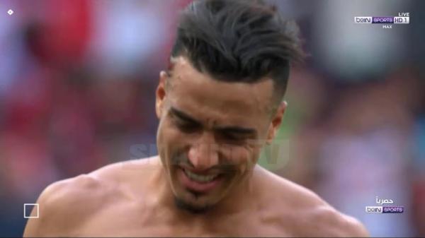 بكاء هستيري لنبيل درار بعد الأداء الرائع والخروج من المونديال بشرف