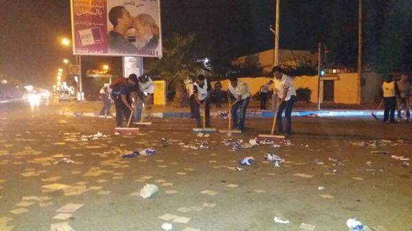 بالصور : "البام" يجند قواعده لتنظيف الشوارع ساعات قبيل نهاية الحملة