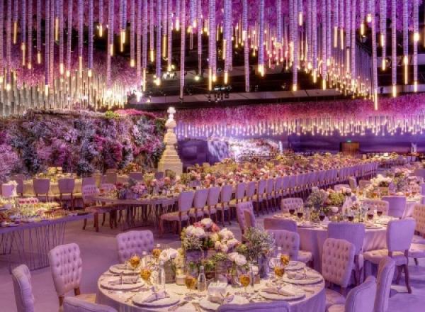 عاجل.. الحكومة تقرر ابتداءً من الغد السماح بتنظيم التجمعات وفتح قاعات الحفلات وفق هذه الشروط