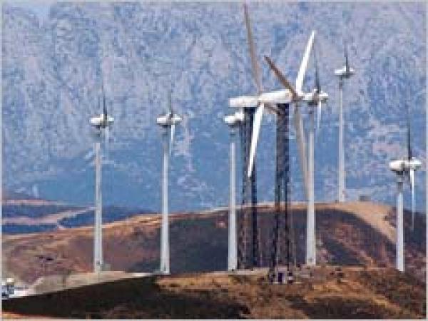 اعتراف متزايد بريادة المغرب في تطوير الطاقات المتجددة