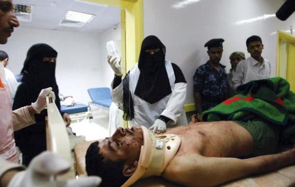 100 قتيل و300 جريح في تفجير استهدف «استعراض الوحدة» باليمن