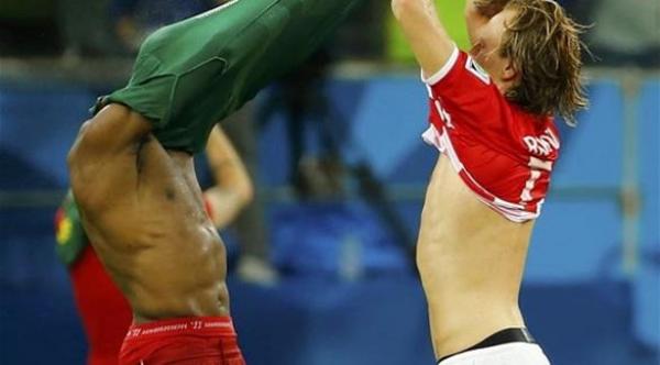 عرق نجوم كأس العالم يباع بملايين الدولارات