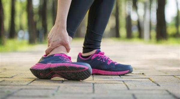 آلام الساق قد تنذر بأمراض خطيرة