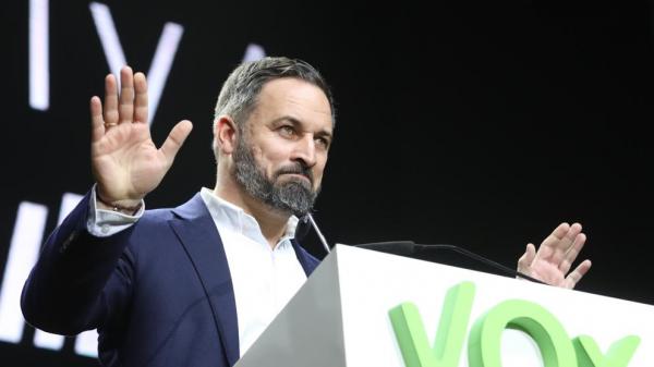 “كورونا” يصيب زعيم "فوكس" المتطرف ووزيرة ثانية في الحكومة الإسبانية