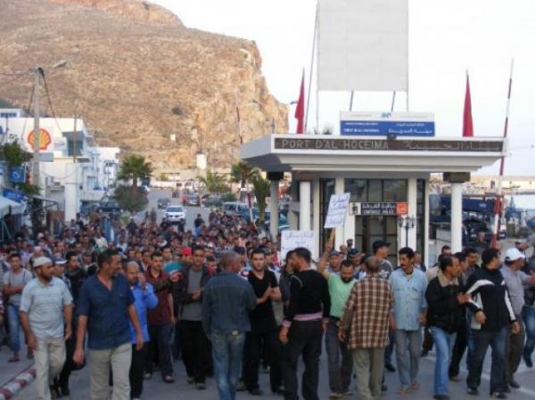 نهاية محنة أزيد من ألف بحار بالحسيمة بعد تلبية مطالبهم المشروعة و هذا ما تم الاتفاق عليه