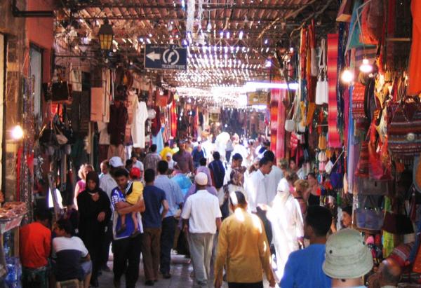 في انتظار قرار رسمي محتمل ... أجواء رمضان الليلية تعود إلى طبيعتها بعد الحجر الصحي