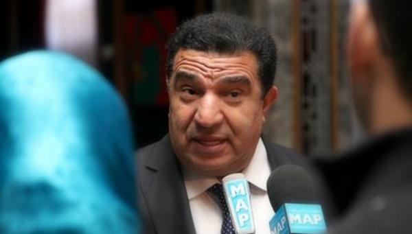 فضيحة .. مستشار جماعي بالفقيه بن صالح يسرق هاتف الوزير مبدع