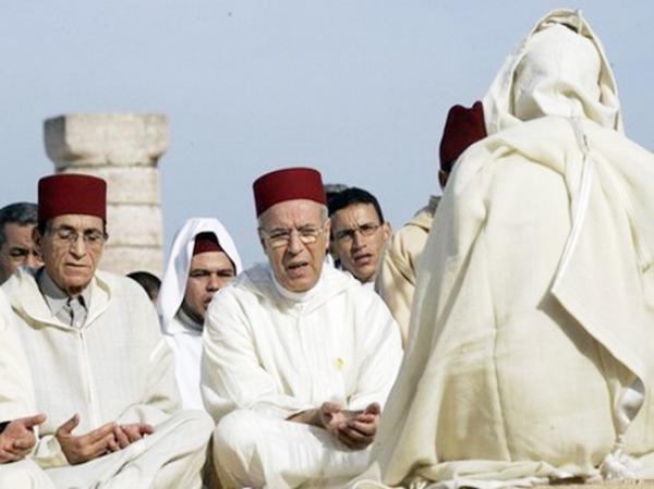 وزير الأوقاف يحذر نواب حزب العدالة والتنمية من التشكيك في تفويتات عقارات الوزارة