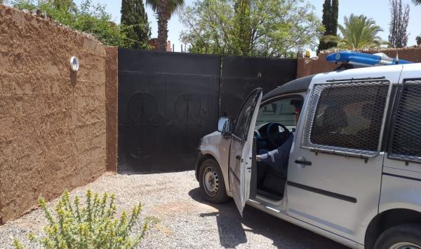 مداهمة ضيعة فلاحية تنتهي باعتقال رجل أعمال معروف تحدى السلطات العمومية