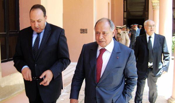 أنباء عن أصابة العنيكري بشلل نصفي