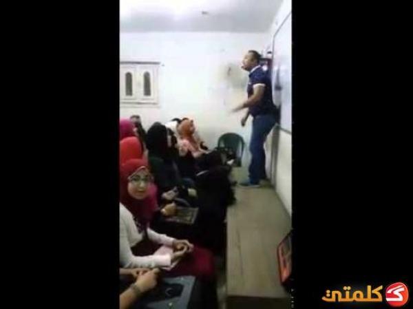 بالفيديو .. مدرس ثانوي يعلّم الطالبات بالغناء والرقص على انغام "دي جي"