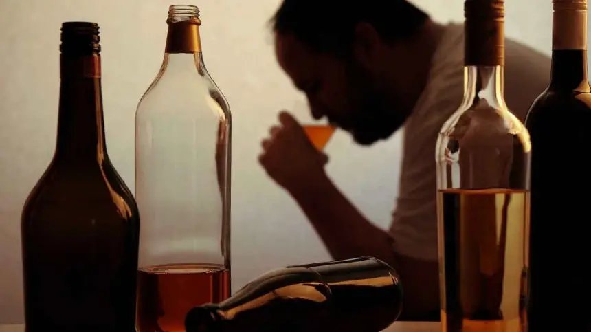 تسمم كحولي في الكويت يودي بحياة 13 شخصاً ويصيب العشرات بعاهات خطيرة