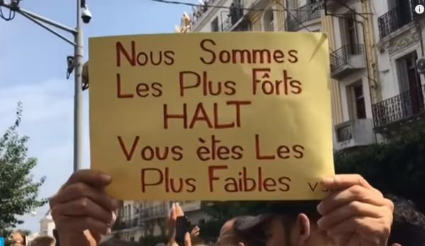 الجزائريون يواصلون حراكهم الشعبي للجمعة الـ31 وسط إجراءات أمنية مشددة