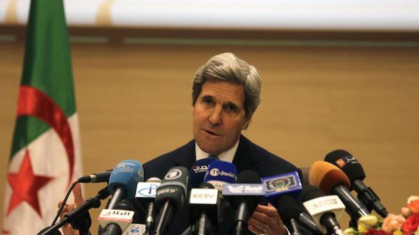 واشنطن تتهم الجزائر "بتحريف" ترجمة خطاب وزير الخارجية الأمريكي جون كيري خلال زيارته للجزائر