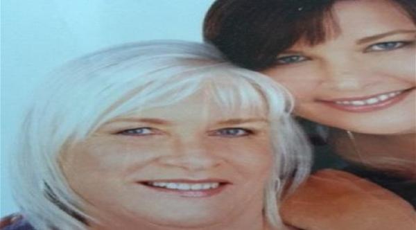  شارون أونيل ووالدتها (دايلي ميل) 