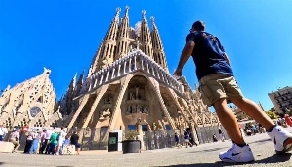 برشلونة.. كنيسة "ساغرادا فاميليا" تستكمل بناء أبراجها الأربعة بعد 141 سنة من الأشغال