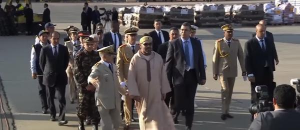 الملك يشرف شخصيا على انطلاقة عملية إرسال مساعدة إنسانية موجهة للشعب الفلسطيني