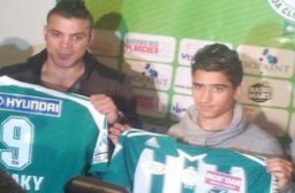 الرجاء يتعاقد مع مهاجم الواف عبد الكريم الوادي