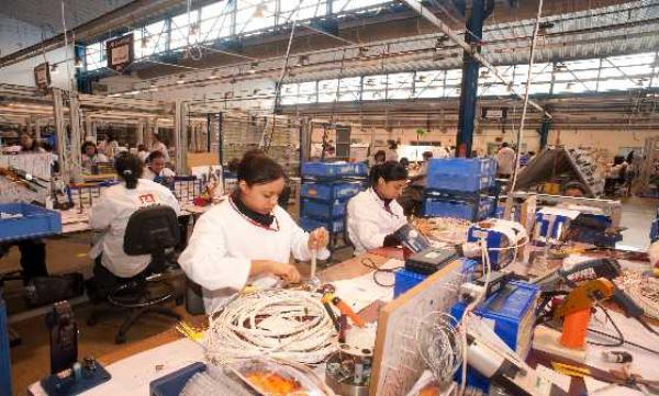 استراتيجية صناعية ضخمة من المغرب بملياري يورو لتوفير نصف مليون وظيفة جديدة