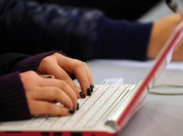 أمراض عدة تهدد مستخدمي الكمبيوتر