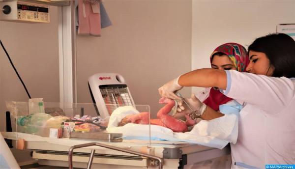 توأم سيامي مغربي ينتظر من يفصل بينهما!