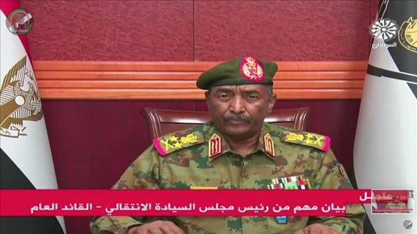 السودان ... إعلان حالة الطوارئ وحل مجلسي الوزراء والسيادة