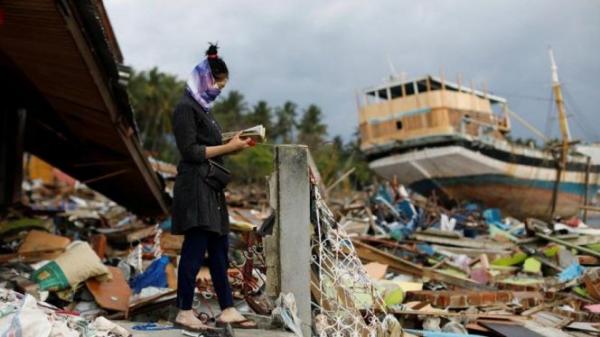 الملك يعزي الرئيس الإندونيسي على إثر التسونامي المُدمر الذي خلف أزيد من 281 قتيل (فيديو)