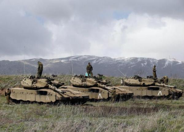 ثلاثة قتلى في قصف اسرائيلي على معسكر لمقاتلين موالين للنظام السوري