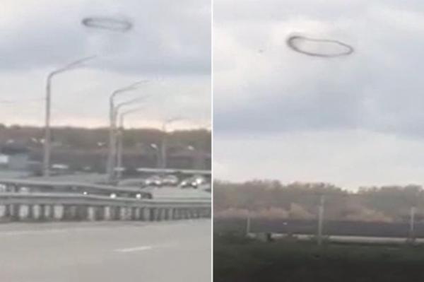 بالفيديو: ما سر هذه الحلقة السوداء من الدخان في السماء؟