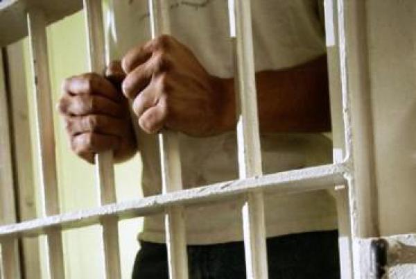 سجن أيت ملول يهتز على وقع فضيحة جنسية